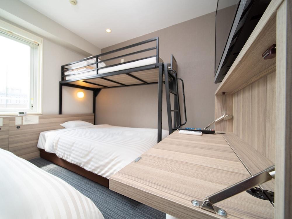 Super Hotel Yokohama Kannai Екстер'єр фото