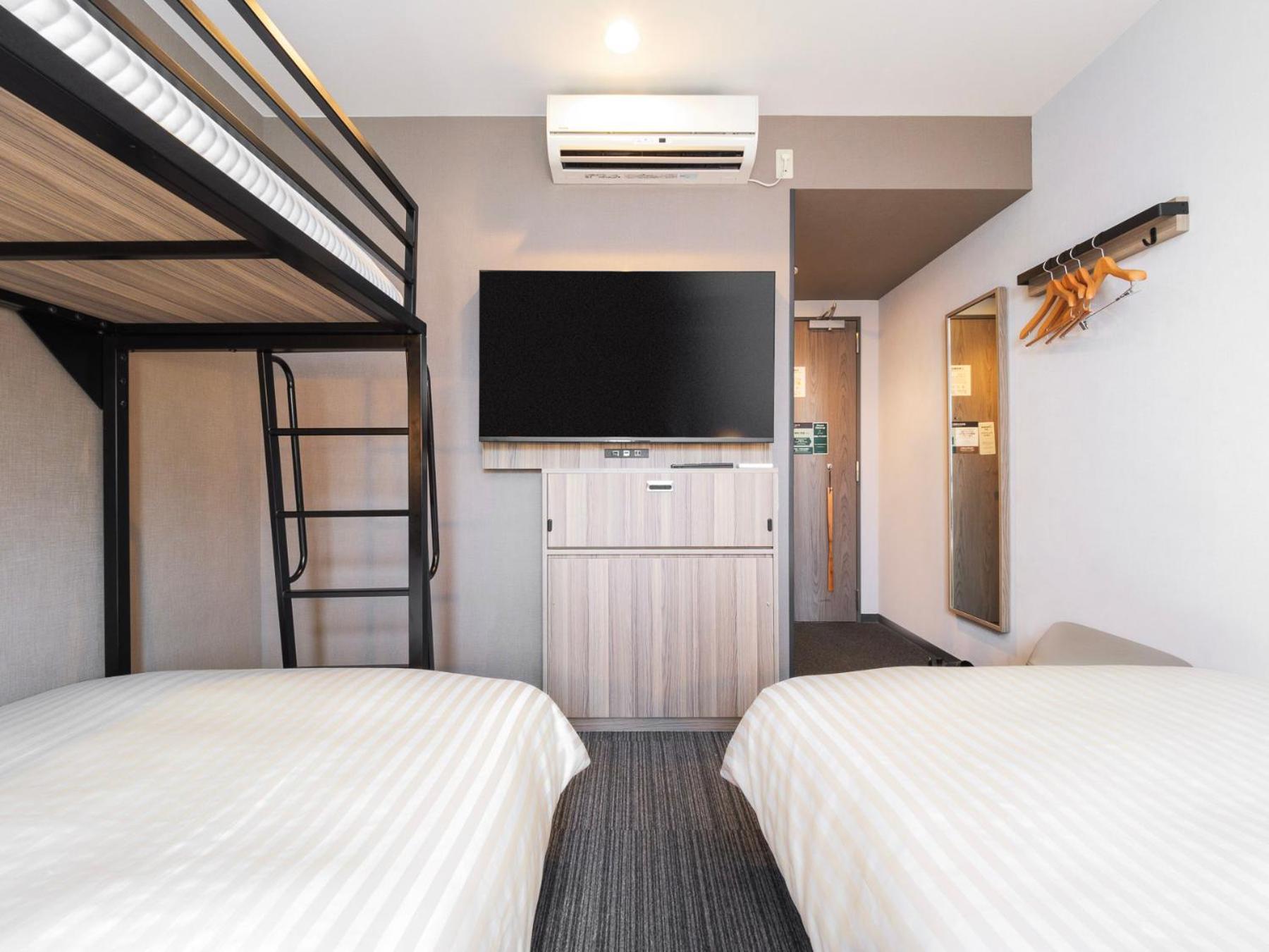 Super Hotel Yokohama Kannai Екстер'єр фото