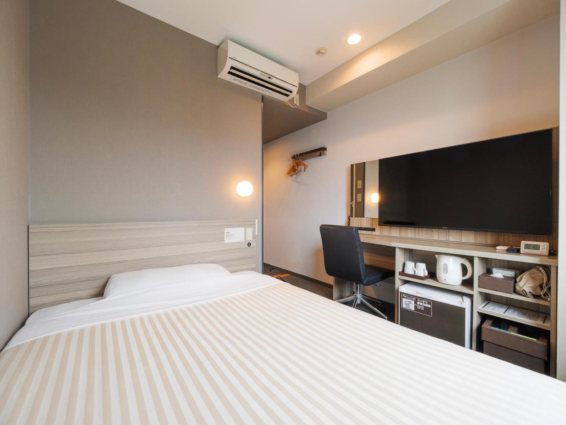 Super Hotel Yokohama Kannai Екстер'єр фото
